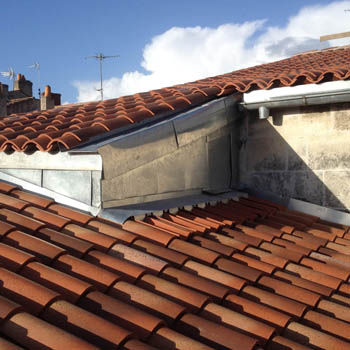 Réparation toiture 83 à Roquebrune-sur-Argens